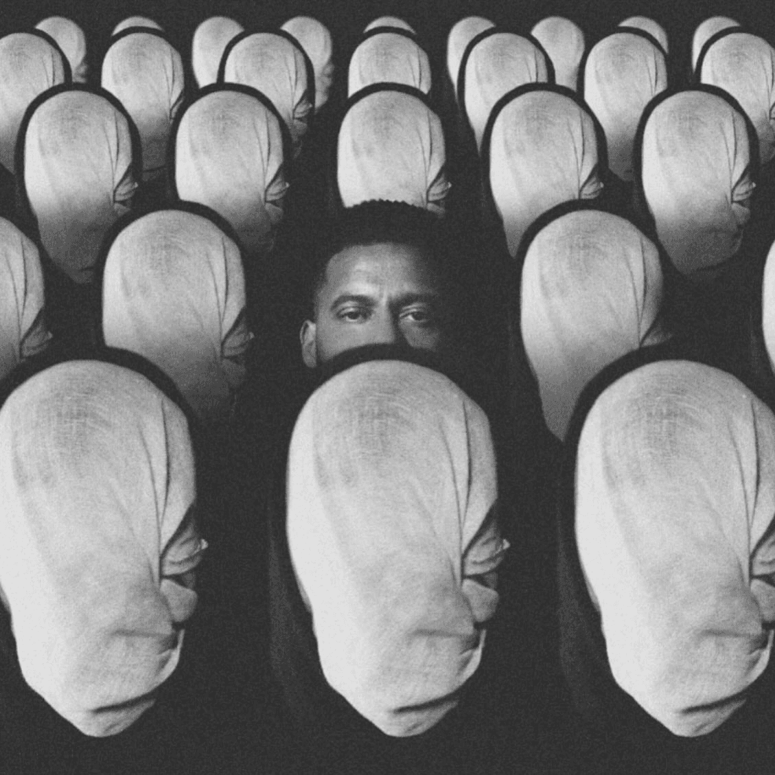 MEGALOH — "L'Ordre"
From the album Schwarzer Lotus